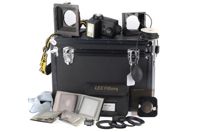 Lot 532 - END LOT: A Mixed Selection of Camera Accessories & Case