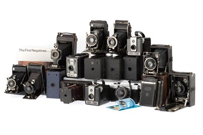 Lot 334 - A Selection of Box and Folding Cameras