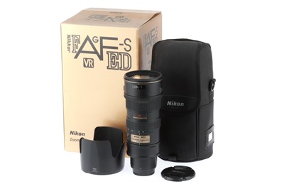 Lot 411 - A Nikon Nikkor AF-S f/2.8 70-200mm G ED VR Lens