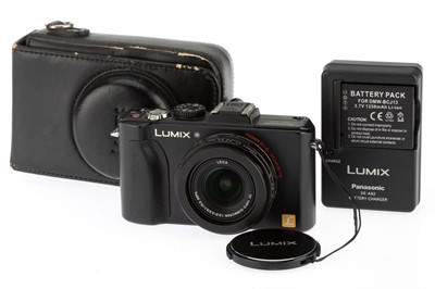 Lot 184 - A Panasonic Lumix DMC LX5 Digital Camera