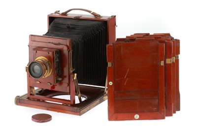 Lot 435 - A Thornton Pickard "Imperial" Half Plate Camera