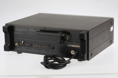 Lot 992 - A Trio KT-815 AM-FM Stereo Tuner