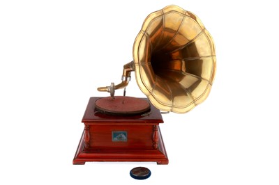 Lot 986 - An HMV Gramophone