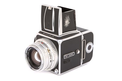 Lot 353 - A Hasselblad 500C Medium Format Camera