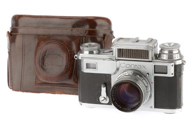 Lot 71 - A Zeiss Ikon Contax III Rangefinder Camera