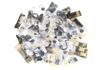 Lot 292 - A Large Selection of Metz Compatible Flash Accessories