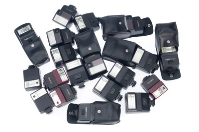 Lot 293 - A Selection of Canon Speedlite Shoe Mount Flashes