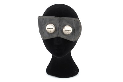 Lot 539 - WWII Anti-Shrapnel Eye Protection