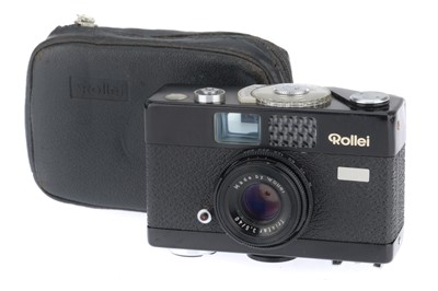 Lot 28 - A Rollei 35B Compact Camera