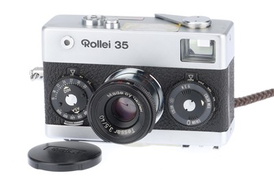 Lot 29 - A Rollei 35 Compact Camera