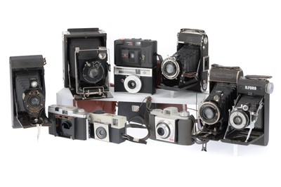 Lot 153 - A Mixed Selection of Cameras