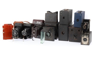 Lot 154 - A Mixed Selection of Cameras