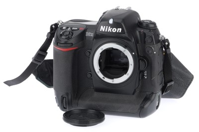 Lot 82 - A Nikon D2X Digital SLR Camera