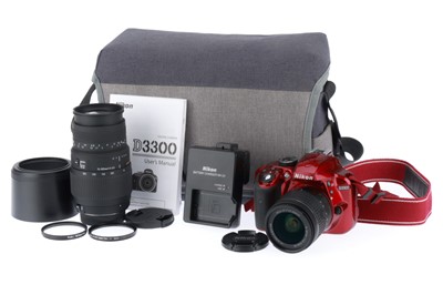 Lot 76 - A Nikon D3300 Digital SLR Outfit.