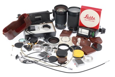 Lot 349 - A Selection of Camera Accessories