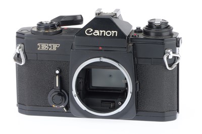 Lot 98 - A Canon EF SLR Camera Body