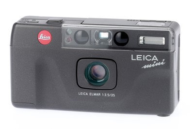 Lot 64 - A Leica Mini Automatic Compact Camera