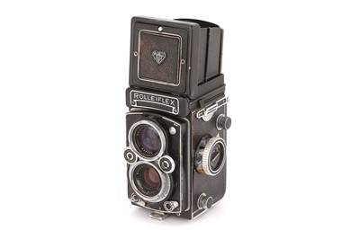 Lot 407 - A Rollei Rolleiflex 3.5E2 TLR Camera