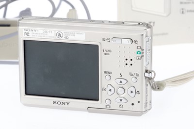 Lot 75 - A Sony Cybershot DSC-T1 MPegMovie VX Digicam