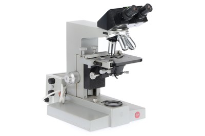 Lot 505 - Leitz Binocular Dialux Microscope