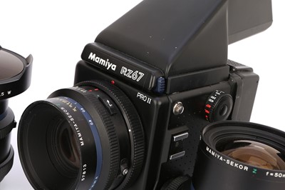 Lot 424 - A Mamiya RZ67 Pro II Medium Format Camera