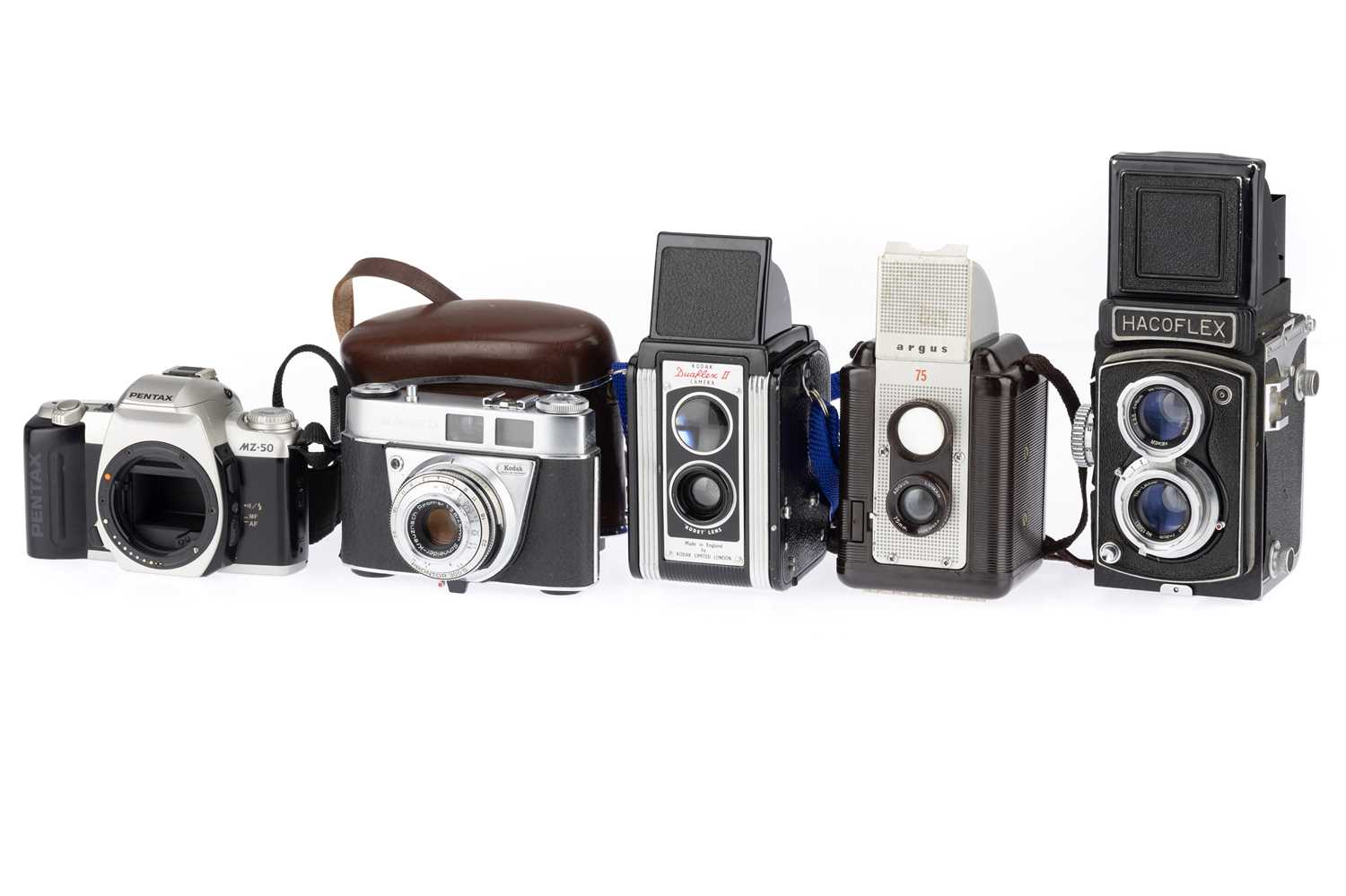 Lot 339 - A Mixed Group of Cameras,