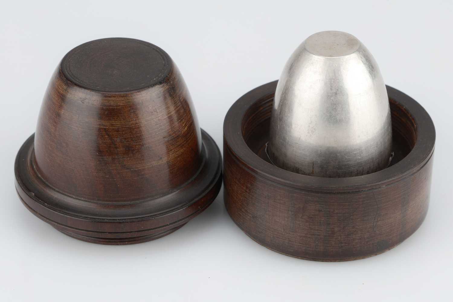 Lot 398 - An unusual G Simpson, London, Treen