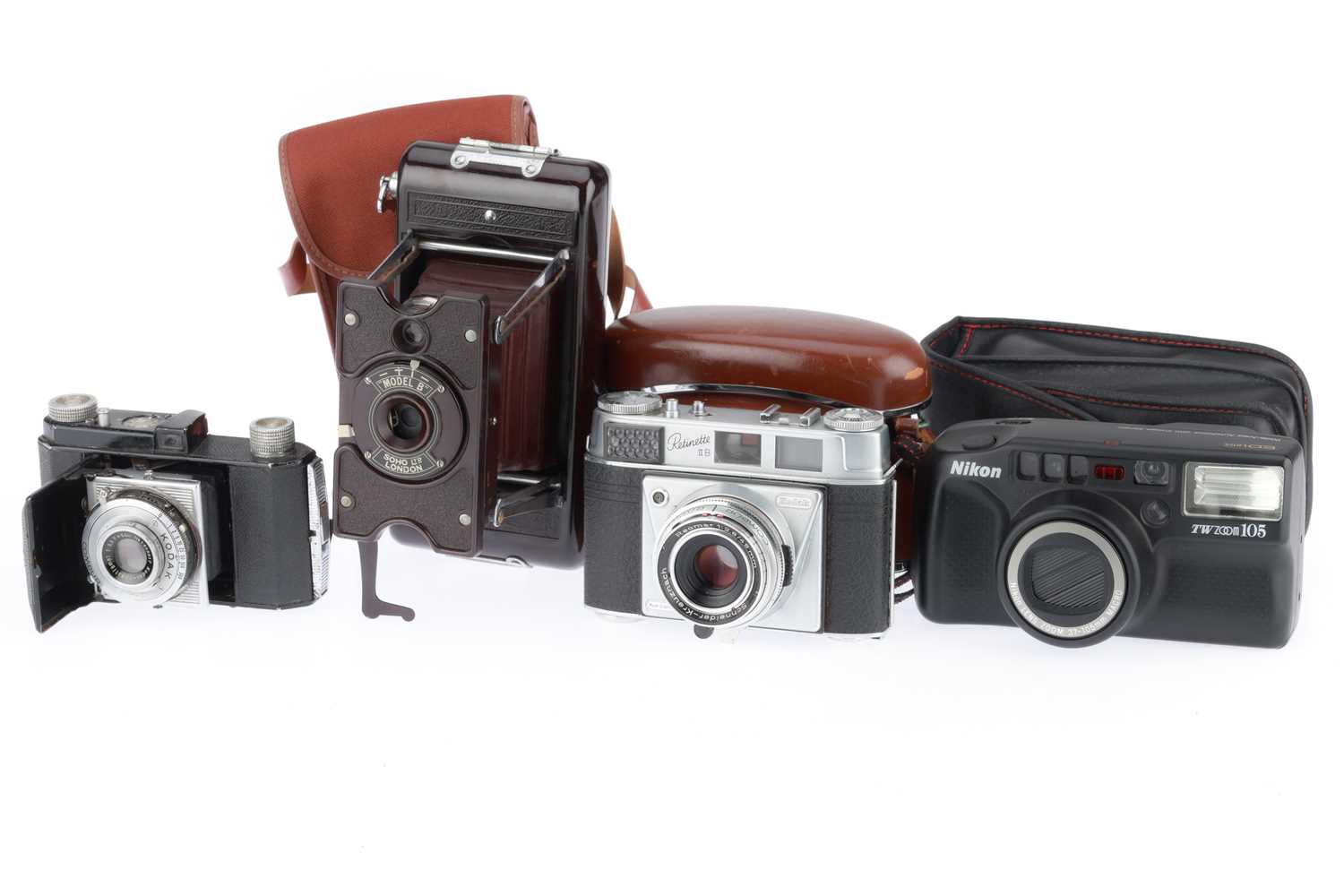 Lot 526 - A Mixed Selection of Cameras,