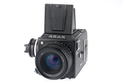 Lot 243 - A Kiev ARAX Medium Format Camera Outfit