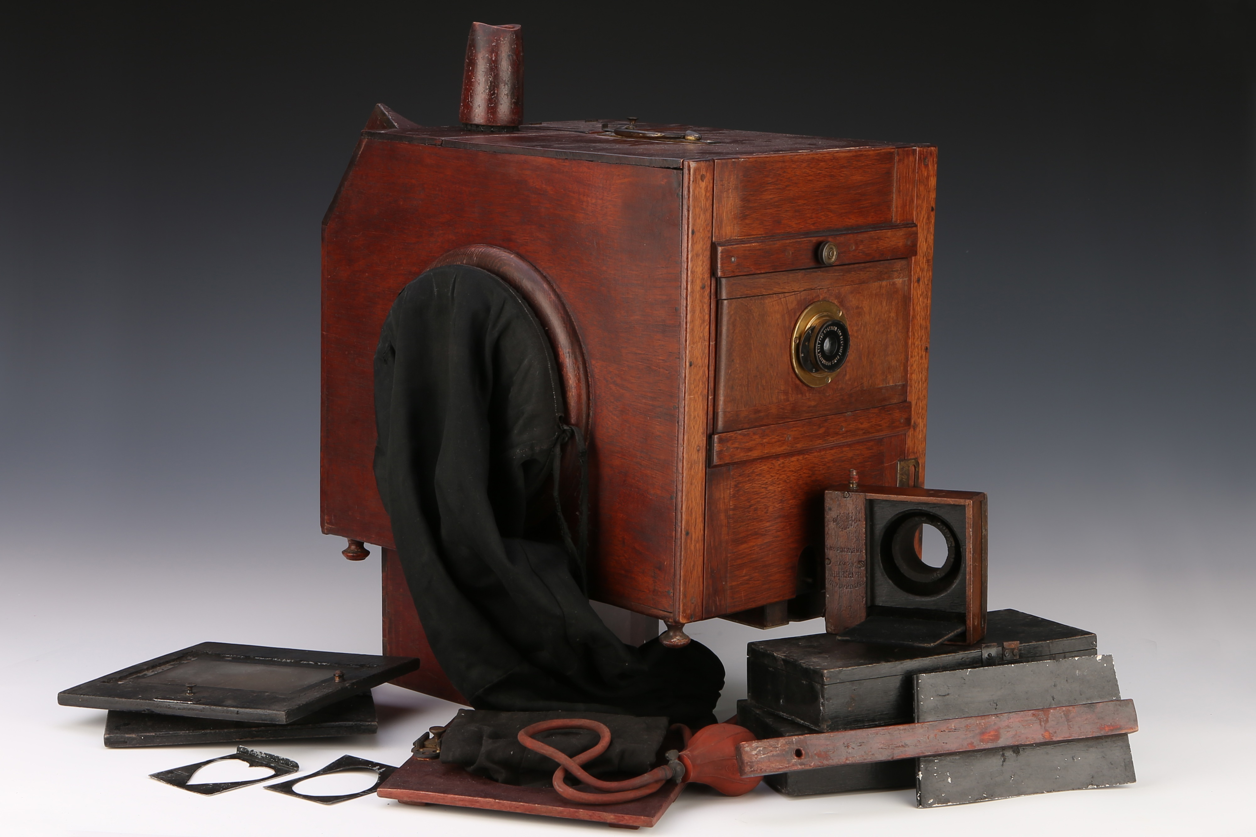 Lot 453 - A French Street Photographers Camera,