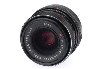 Lot 121 - A Carl Zeiss Jena f/2.4 35mm Flektogon Lens