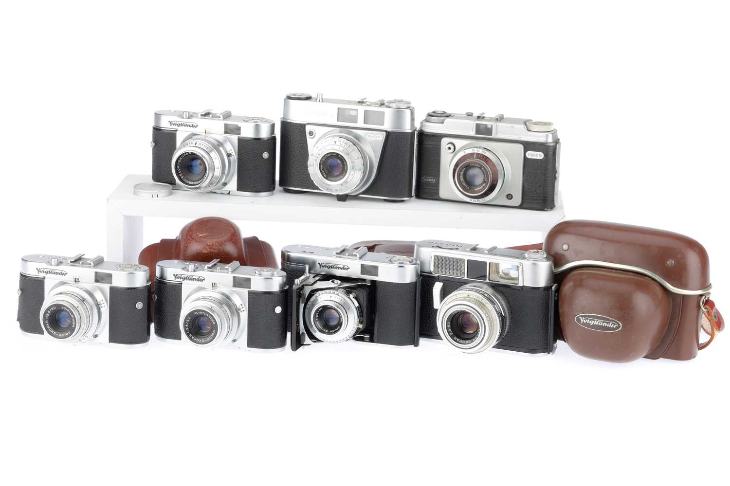 Lot 116 - A Selection of 35mm Viewfinder Cameras