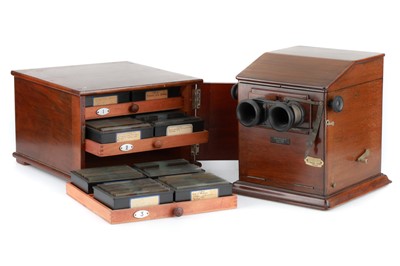 Lot 118 - French Taxiphote Stereo Viewer