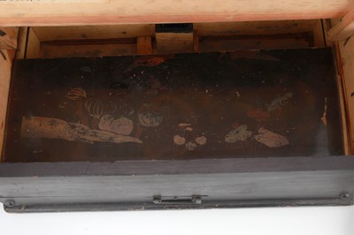 Lot 362 - Unusual Chinese Beam Scale & Weights