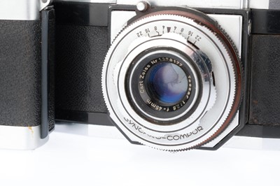 Lot 325 - A Mixed Selection of Cameras