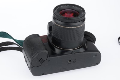 Lot 166 - A Canon Elan (EOS100QD) 35mm Camera Outfit