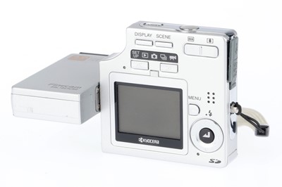 Lot 147 - A Kyocera Finecam SL400R Digital Camera