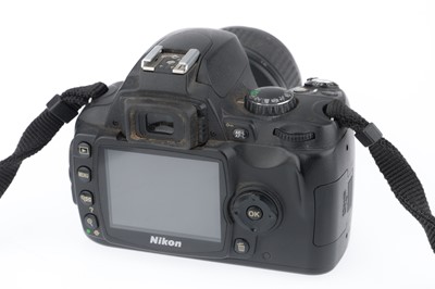 Lot 73 - A Nikon D40 Digital SLR Camera Outfit