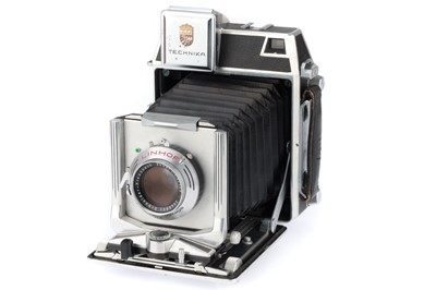 Lot 238 - Linhof Technika III 6x9 Medium Format Technical Camera Outfit