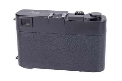 Lot 42 - A Leica CL Rangefinder Camera