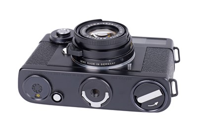 Lot 42 - A Leica CL Rangefinder Camera