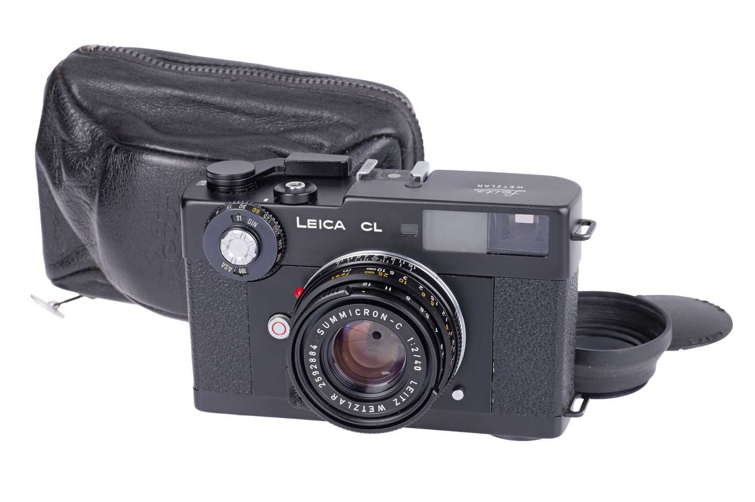 Lot 42 - A Leica CL Rangefinder Camera