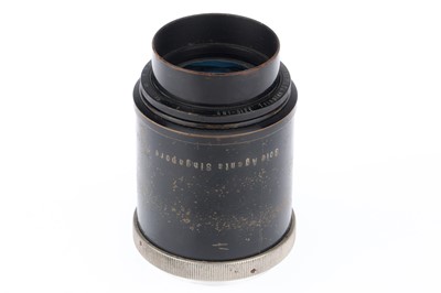 Lot 300 - A Hugo Meyer Trioplan f/3 5.25 inch Lens