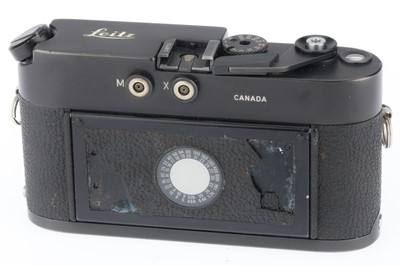 Lot 23 - A Leica MD-2 35mm Camera Body