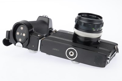 Lot 109 - A Minolta SRM 35mm SLR Camera