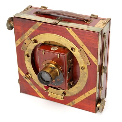 Lot 245 - A Thornton-Pickard Royal Favourite Half Plate Mahogany Field Camera