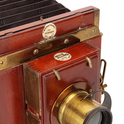 Lot 245 - A Thornton-Pickard Royal Favourite Half Plate Mahogany Field Camera