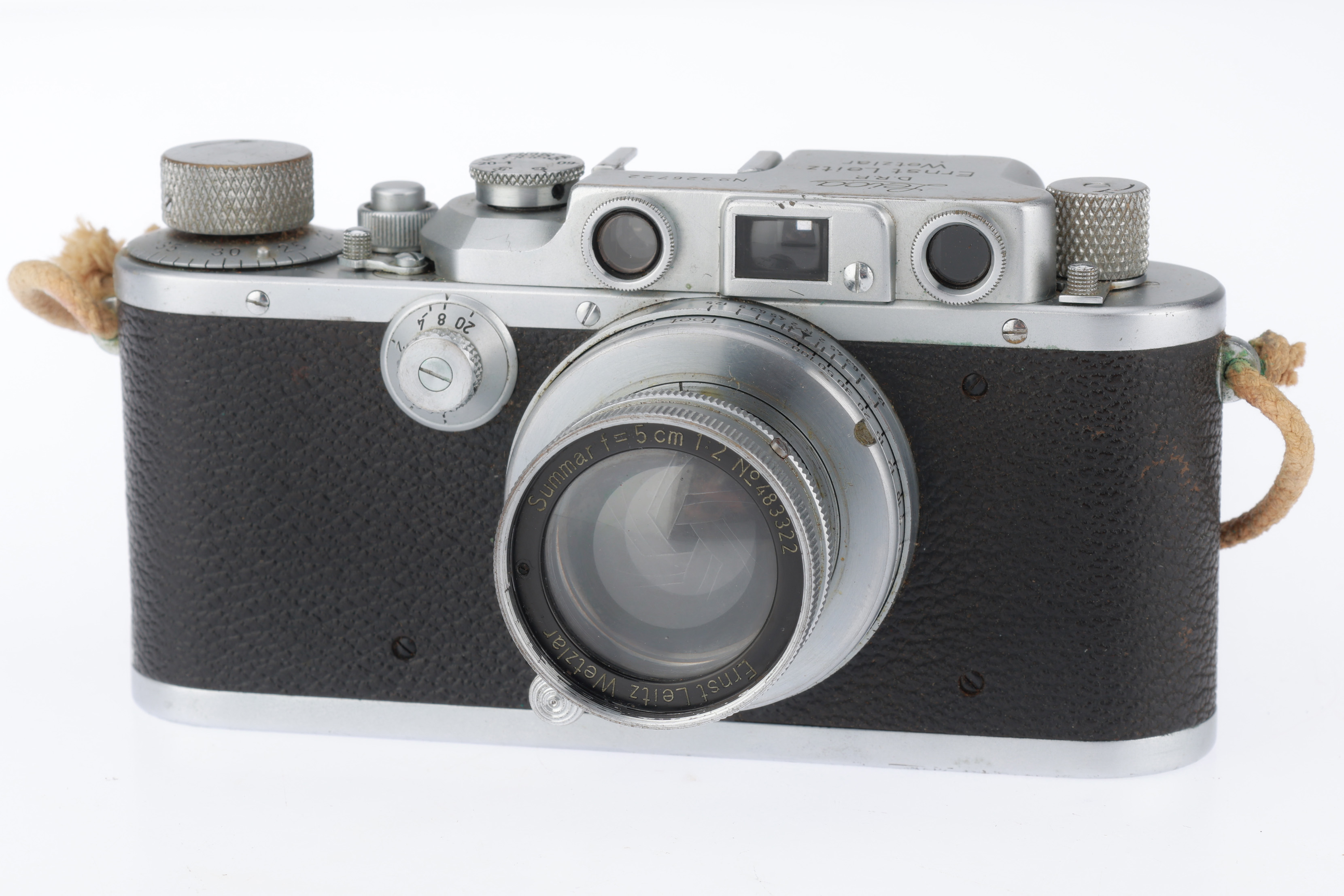 Lot 28 - A Leica IIIb Rangefinder Camera,