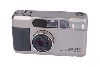Lot 174 - A Contax T2 Compact 35mm Camera