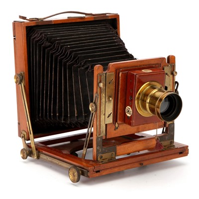 Lot 246 - A Houghtons 'The Duchess' Half Plate Mahogany Field Camera